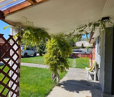 Warm and functional home in Cromwell - Photo 4