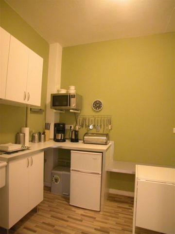 FLATmix.de / Komplett möbliertes Zimmer mit eigener Küche in PB-Mitte - Photo 5