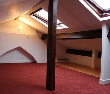 New Bank Road, Blackburn. BB2 6JW - Photo 2