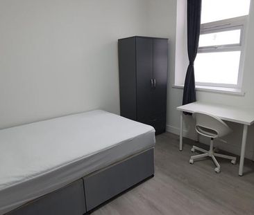 1 bedroom in a house share to rent - Photo 6