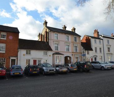 2 bedroom character property to rent - Photo 4