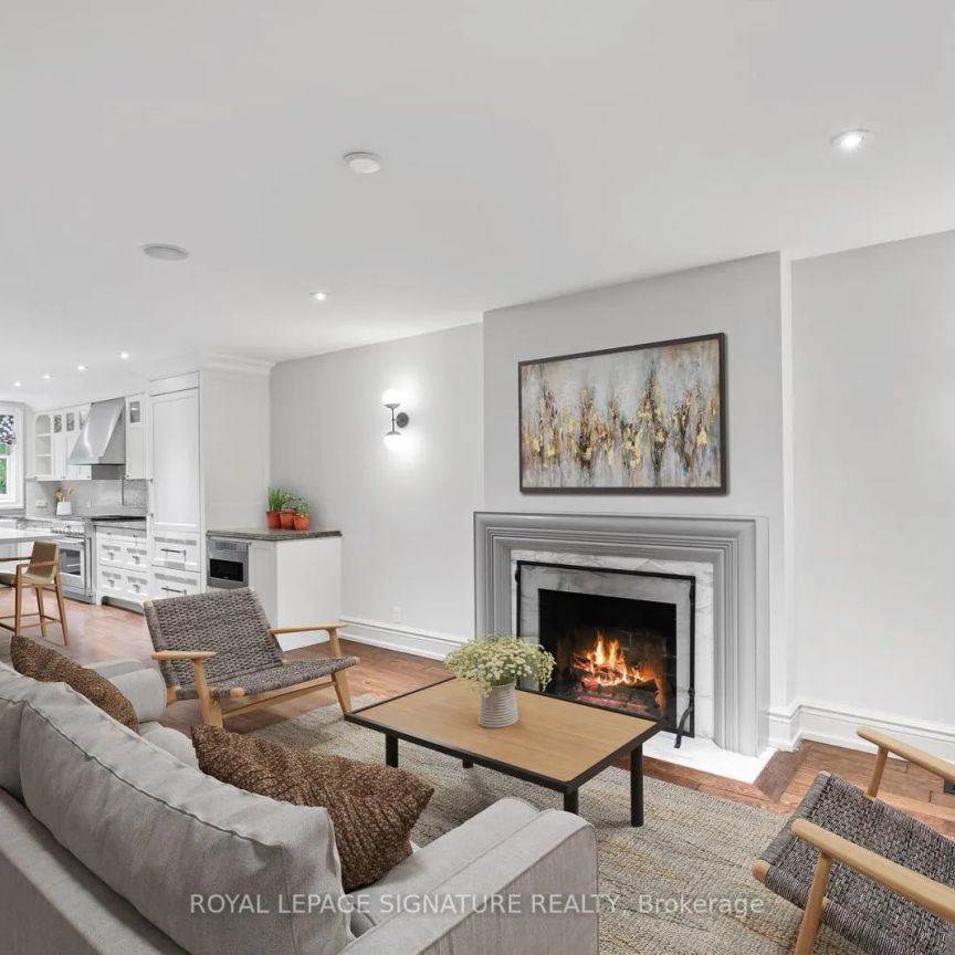 26 BUCKINGHAM AVENUE - Photo 1