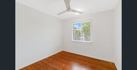 Pet Friendly Single Level Family Home - Photo 2