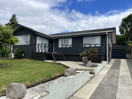 Step into this stunningly renovated home, perfect for stylish and comfortable living. - Photo 4