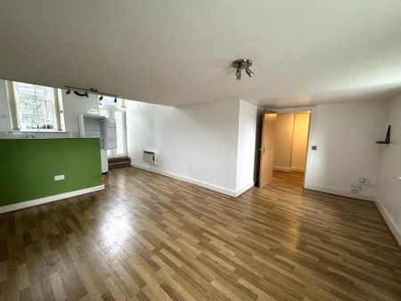 2 bedroom apartment to rent - Photo 2