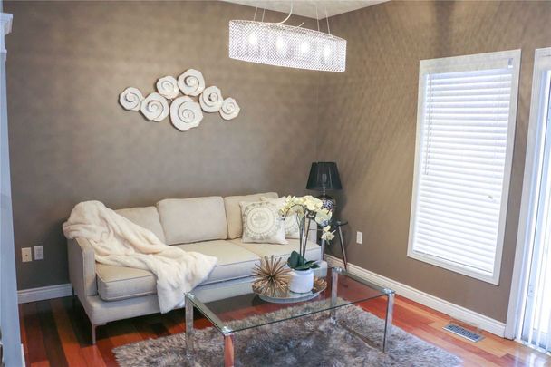 For Lease - 19 Maryann Price Lane, Cambridge, Ontario - Photo 1