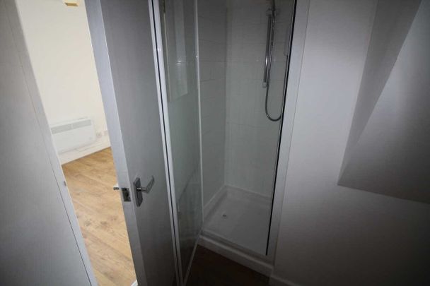 1 bed Flat - Photo 1