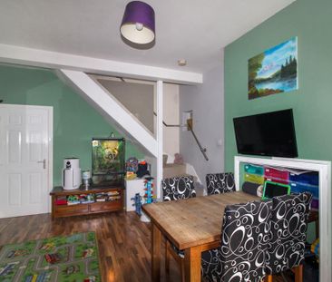 2 bedroom semi-detached house to rent - Photo 1