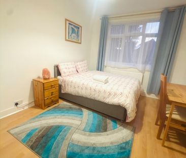 Room in a Shared House, Montague Road, N15 - Photo 3