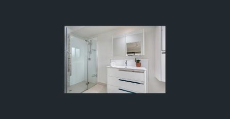 Modern Family Home in a Peaceful Smithfield Cul-de-Sac - Photo 2