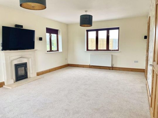 3 bedroom detached house to rent - Photo 1