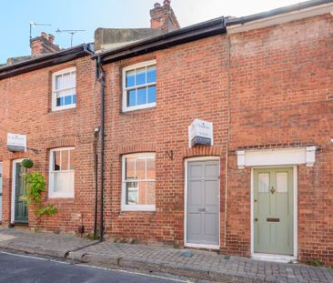 2 Bedroom House - St. Johns Street, Winchester - Photo 2