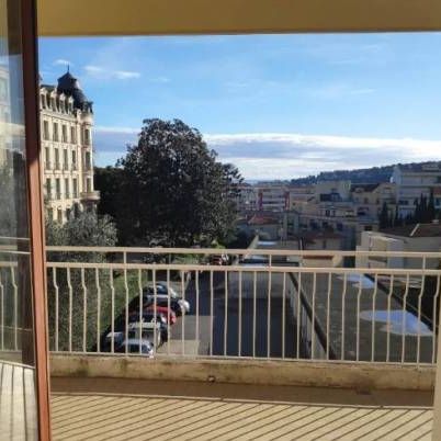 Location Appartement - Photo 1