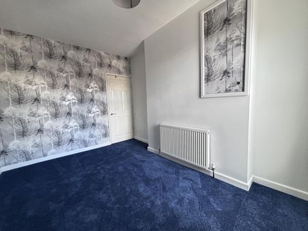 2 bedroom semi-detached house to rent - Photo 5