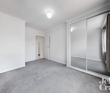 2/1C Kangaroo Road, Murrumbeena - Photo 1