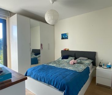 Lichtrijk appartement met één slaapkamer en bijhorende carport gele... - Photo 5