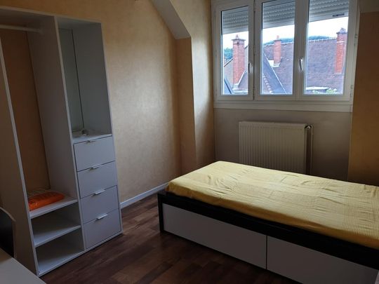 Location Appartement 4 pièces Meublé 66m² LE CREUSOT 71200 - Photo 1