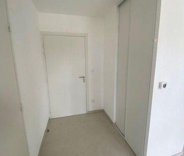 T2 AVEC LOGGIA + PARKING - Photo 4