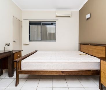 2/30 Cavenagh Street, Darwin City - Photo 2