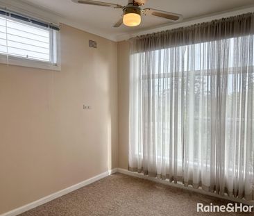 Three Bedroom Home! - Photo 5