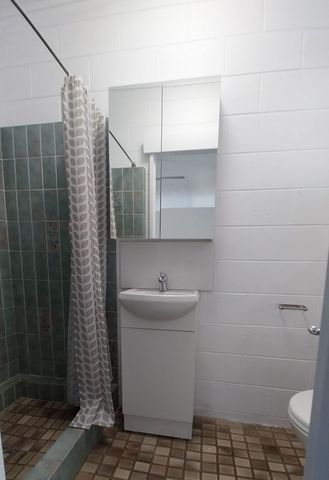 Stylish, Low-Maintenance Living in the Heart of Pimlico - Photo 5