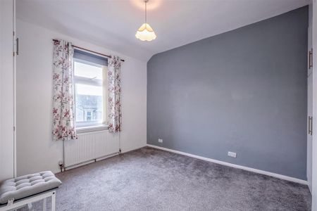 2 bedroom terraced house to rent - Photo 2