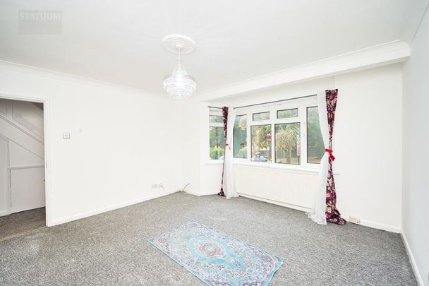 5 bedroom semi-detached house to rent - Photo 1