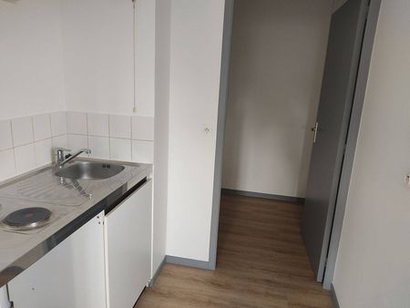 Location appartement 1 pièce 34 m² à Bourg-en-Bresse (01000) BEL AIR - Photo 2