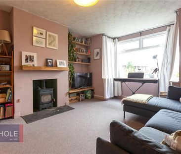 4 bedroom semi-detached house to rent - Photo 3