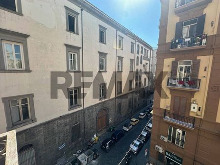 Quadrilocale da ristrutturare, terzo piano, Tribunali, Napoli - Photo 5