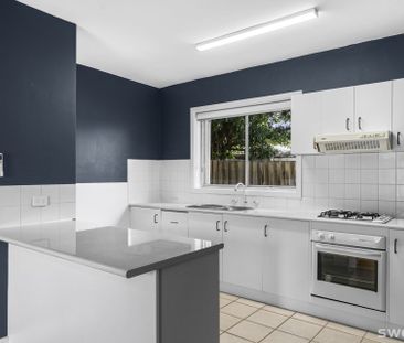 Cozy one bedroom residence nestled in a quiet location - Photo 4