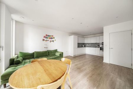 2 bedroom flat to rent - Photo 3