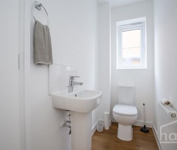 1 bedroom in a house share to rent - Photo 6