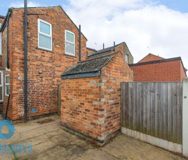 2 bed Mid Terraced House for Rent - Photo 4