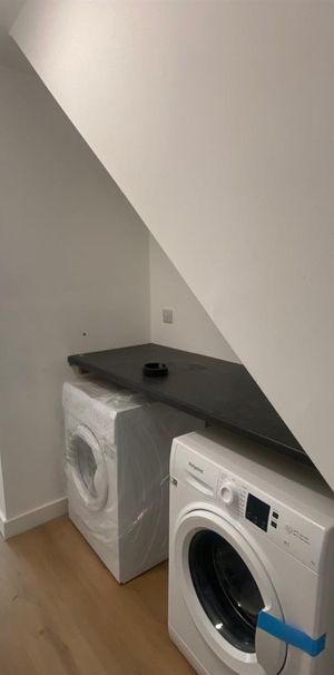 1 bedroom Flat To Let - Photo 1