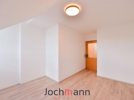 Pronájem bytu 2+kk 52 m2 - Fotografie 4