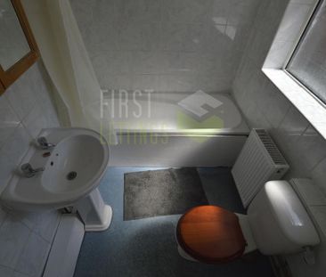 4 bedroom terraced house to rent - Photo 3