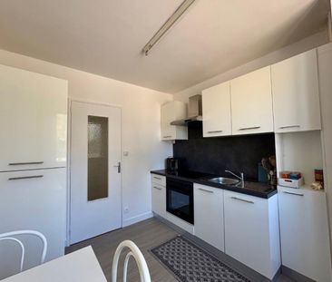 APPARTEMENT T2 MEUBLE A ROANNE - HALAGE - Photo 6