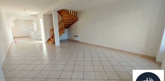 Location Appartement 3 pièces 76m² NOGENT LE ROI 28210 - Photo 2