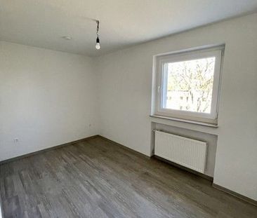 Umfassend sanierte EG-Wohnung inkl. ebenerdiger Dusche - Photo 3