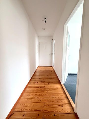 Wohnen am Dutzendteich: top gepflegte 2-Zimmer-Wohnung +++ mit Balkon +++ - Photo 2