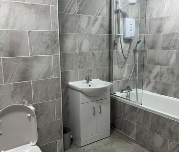 2 Bed Flat, Spon Gate House, CV1 - Photo 2