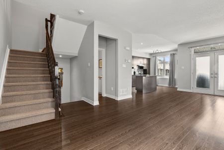 For Lease - 88 Stockholm Private, Blossom Park - Airport and Area, Ontario - Photo 5