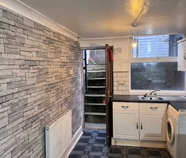 Studio Flat, Edinburgh Grove, LS12 - Photo 5