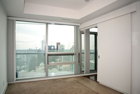 For Lease - 14 York Street Unit# 6411, Toronto, Ontario - Photo 5
