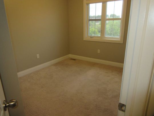 For Lease - 165 Seabrook Drive Unit# Upper Level, Kitchener, Ontario - Photo 1