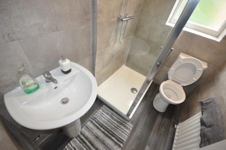 2 bedroom house share to rent - Photo 4