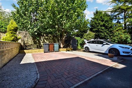 77, Wakefield Road, Gildersome, Morley, Leeds, LS27 7HH - Photo 3