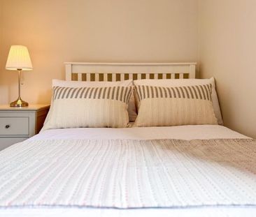 2 bedroom terraced house to rent - Photo 6