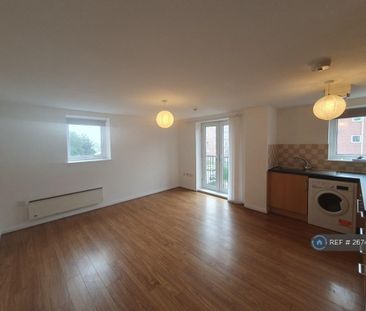1 bedroom flat to rent - Photo 2